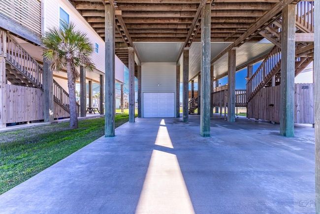 13111 Buccaneer Pkwy, House other with 3 bedrooms, 2 bathrooms and 1 parking in Freeport TX | Image 42