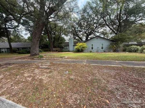 7474 Baywoods Ln, Pensacola, FL, 32504-6733 | Card Image