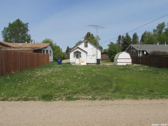 710 9th Ave W, House other with 2 bedrooms, 1 bathrooms and 1 parking in Nipawin SK | Image 23