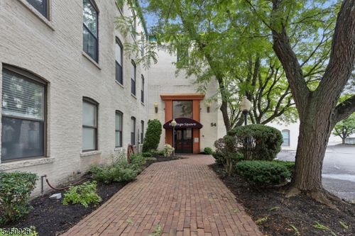 112-54 W Cherry St, Rahway, NJ, 07065-3271 | Card Image