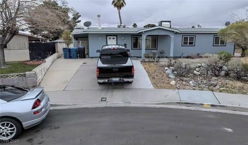 807 Larch Ct, Las Vegas, NV, 89145-6136 | Card Image