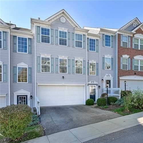 209 Ascot Ct, Coraopolis, PA, 15108-3018 | Card Image