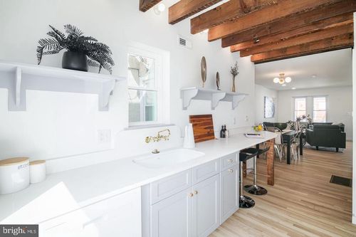 320 Iona Ave, NARBERTH, PA, 19072-1927 | Card Image