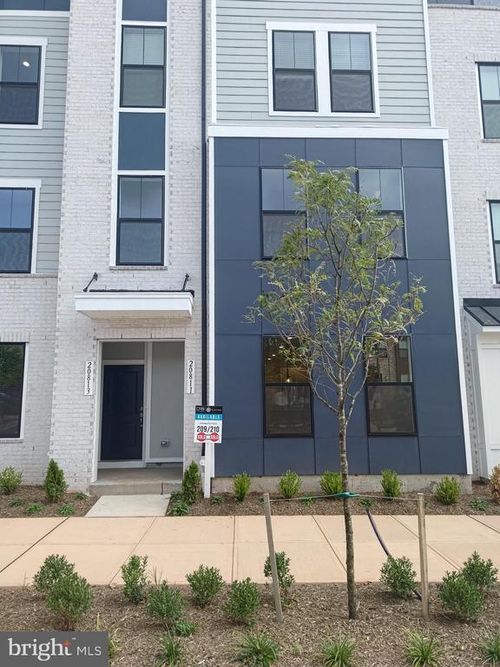 20811 Wood Quay Dr, STERLING, VA, 20166-9010 | Card Image