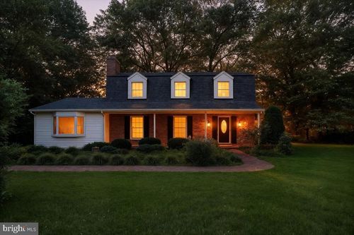 1347 W River Rd, Shady Side, MD, 20764-9696 | Card Image