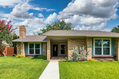 1817 Hemlock Dr, Garland, TX, 75041-4152 | Card Image