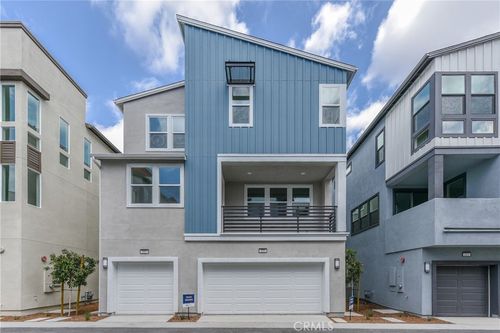 115 Allusion, Irvine, CA, 92602 | Card Image