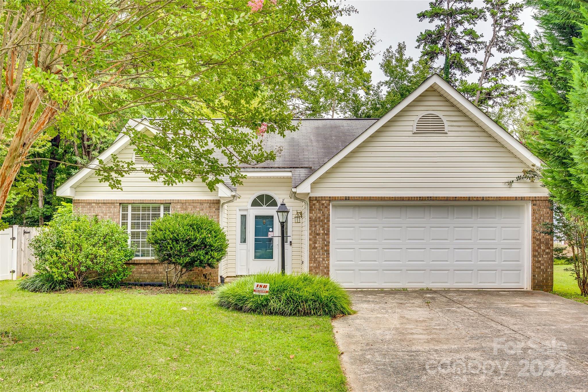Hounds Run Dr, Matthews, NC 28105