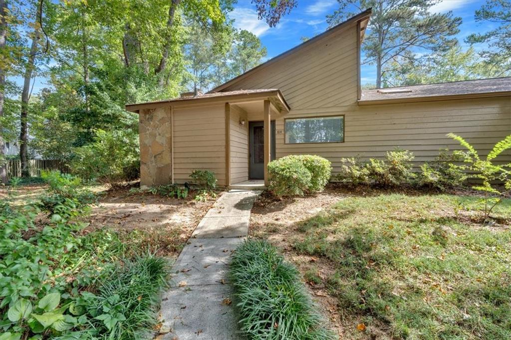 Bonnie Glen Dr, Marietta, GA 30067