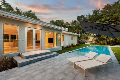 520 Castania Ave, Coral Gables, FL, 33146-2757 | Card Image