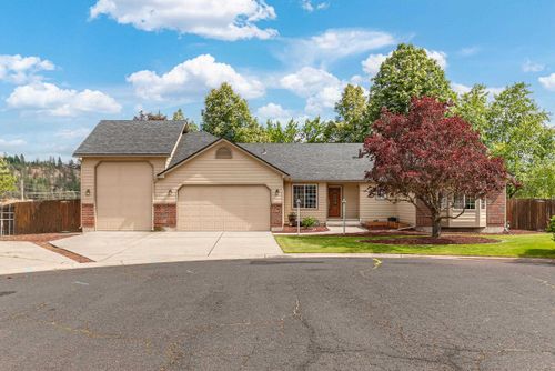 7303 W Links Ct, Nine Mile Falls, WA, 99026-9271 | Card Image