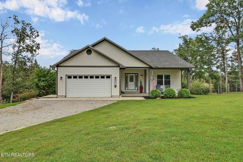 143 Crestwood Loop, Jamestown, TN, 38556-1527 | Card Image
