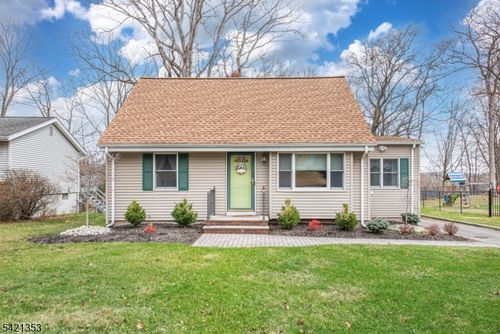 89 Oakland Ave, Rockaway, NJ, 07866-1912 | Card Image