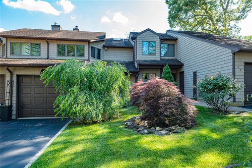60 Jeremy Cir, Nesconset, NY, 11767-2942 | Card Image