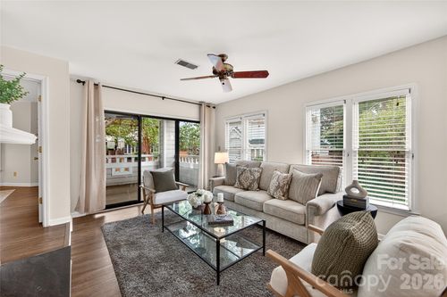 26-2715 Selwyn Ave, Charlotte, NC, 28209-1763 | Card Image