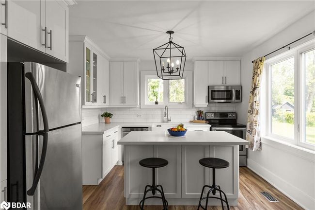 1866 Warminster Sideroad Dr, House other with 3 bedrooms, 2 bathrooms and 12 parking in Warminster ON | Image 17