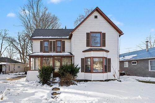 127 N Pleasant St, Watervliet, MI, 49098-8569 | Card Image