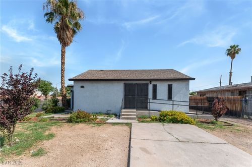 2222 N Martin L King Blvd, Las Vegas, NV, 89106-2112 | Card Image