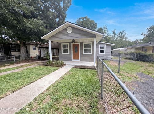 642 Gardiner St, Starke, FL, 32091-3822 | Card Image