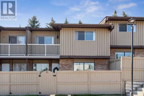 1055 72 Ave Nw, Calgary, AB, T2K5S4 | Card Image