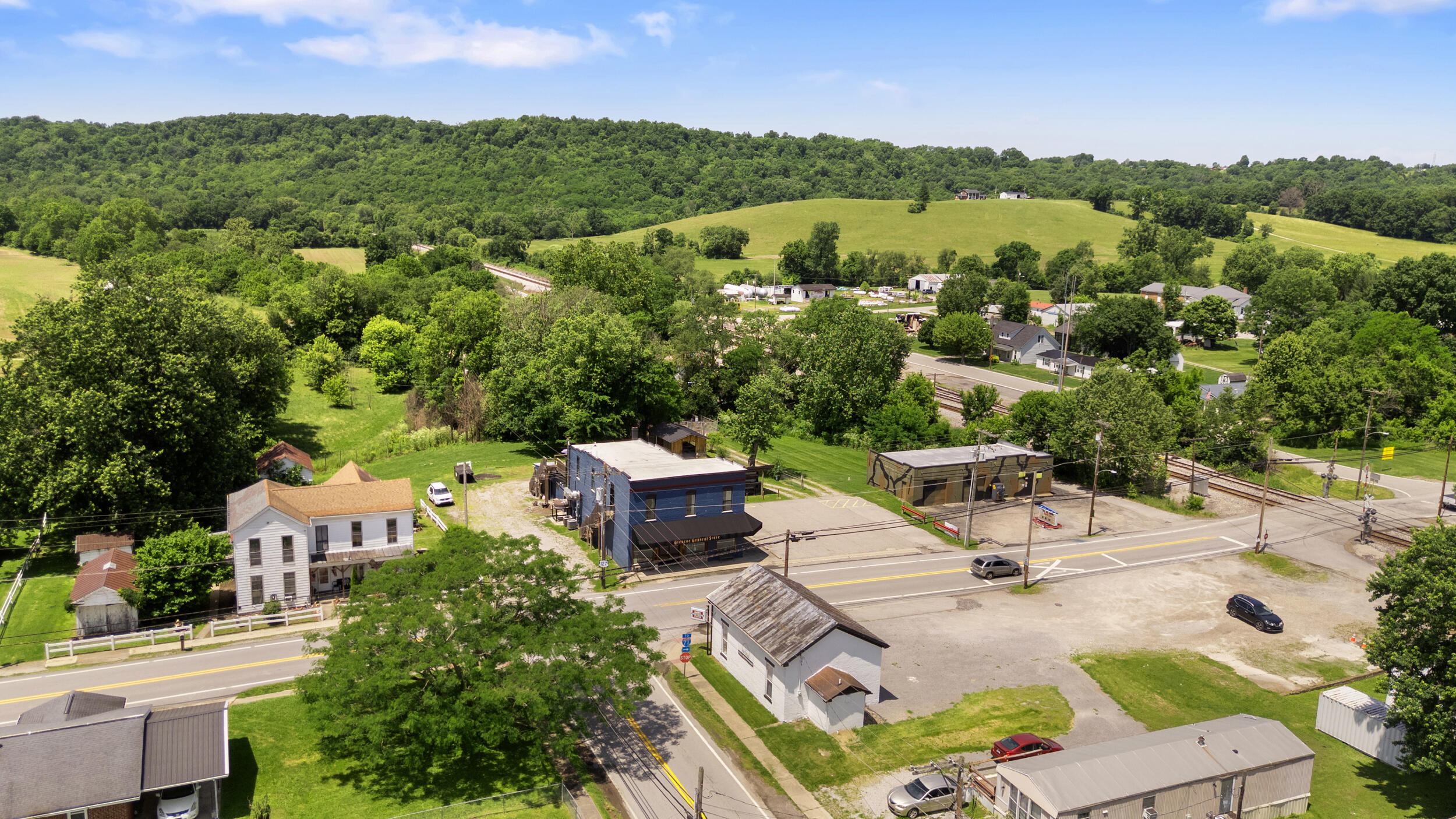 Commercial Sale in Glencoe 3