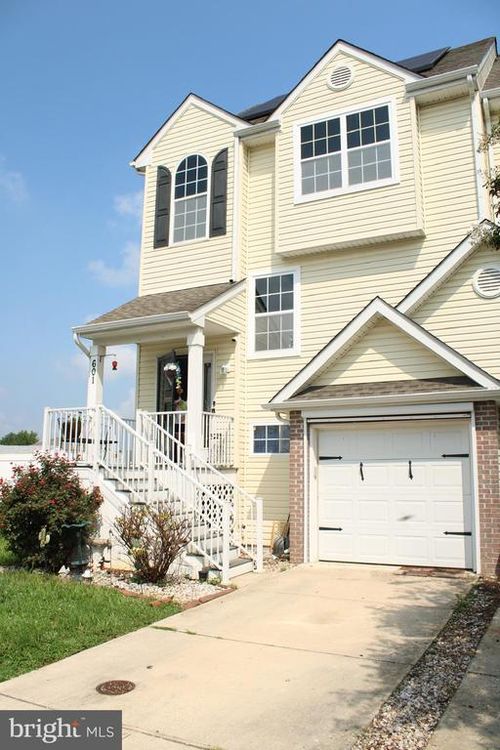 601 Rosemary Dr, SEAFORD, DE, 19973-7627 | Card Image