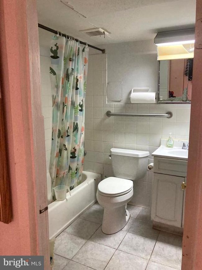 100 Iroquois Way, House other with 5 bedrooms, 2 bathrooms and null parking in OXON HILL MD | Image 14