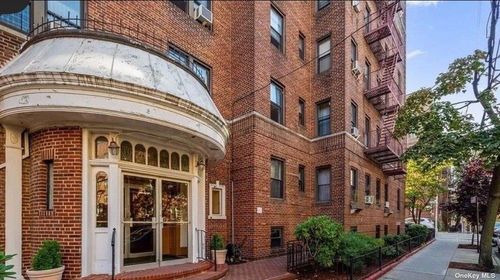 apt-2f-65-38 Booth St, Rego Park, NY, 11374-4117 | Card Image