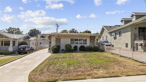 1067 E Magnolia Blvd, Burbank, CA, 91501-1315 | Card Image