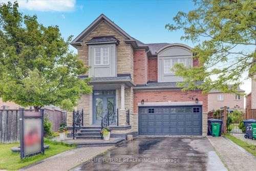 14 Newcroft Rd, Brampton, ON, L6P2L6 | Card Image