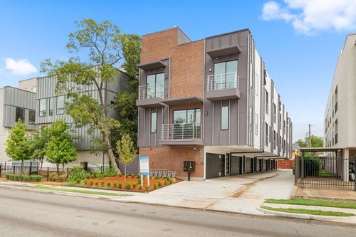 3-2006 N Fitzhugh Ave, Dallas, TX, 75204-4694 | Card Image