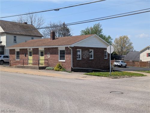 293 N Ellsworth Ave, Salem, OH, 44460-2803 | Card Image