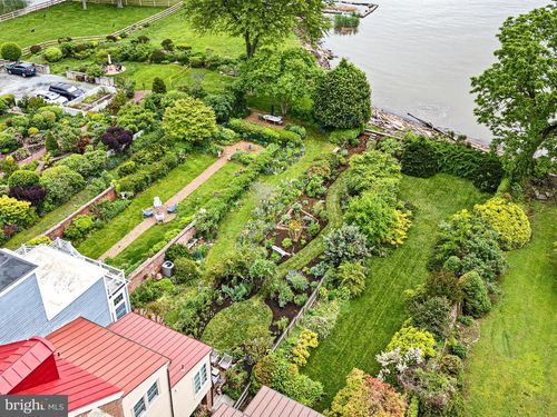 13 The Strand, Historic New Castle, DE, 19720-4825 | Card Image