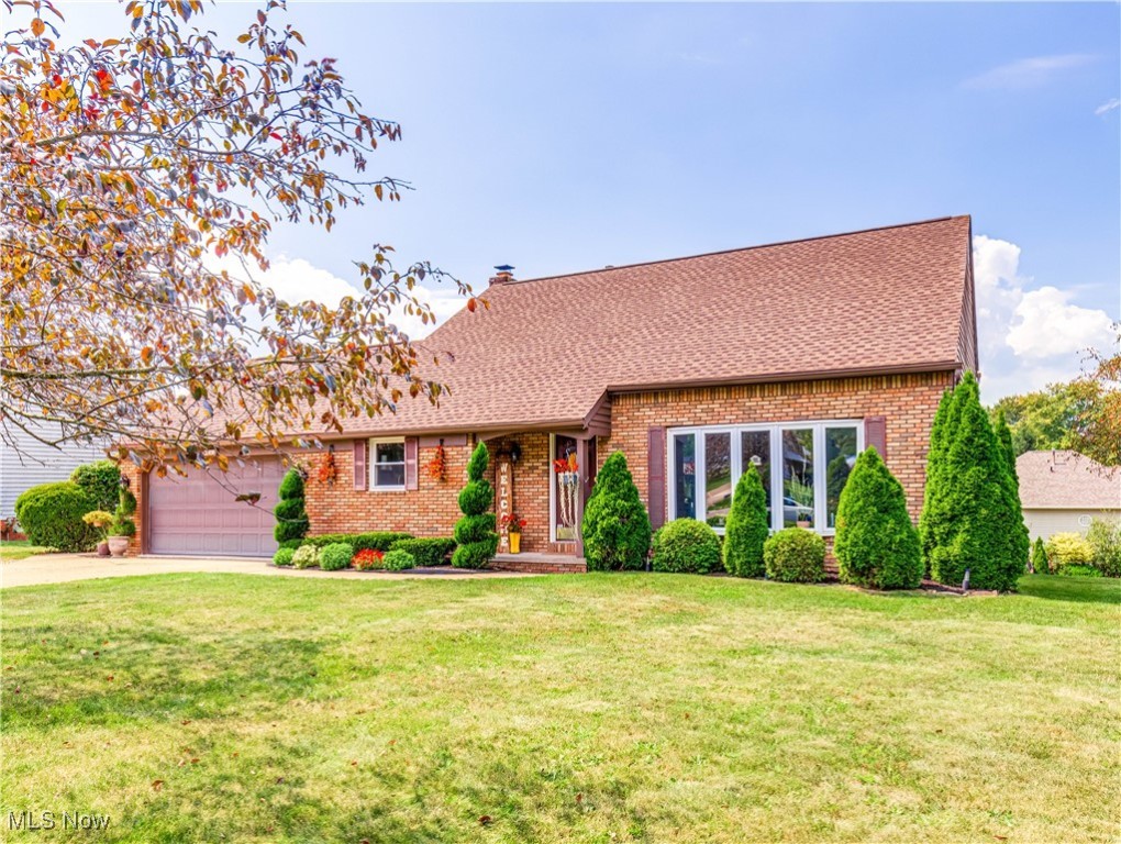 Dunmore Ave, Canton, OH 44708