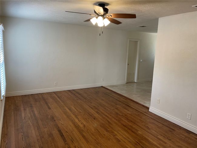 2430 Dunloe Ave, House other with 3 bedrooms, 1 bathrooms and null parking in Dallas TX | Image 4