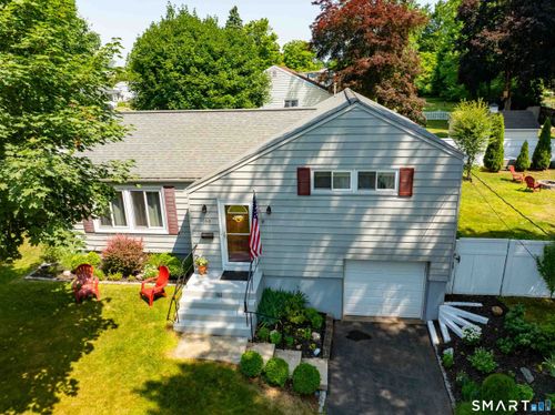 150 Fisk Dr, Newington, CT, 06111-2307 | Card Image