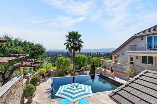 1176 Castle Oaks Drive, Napa, CA, 94558 | Card Image
