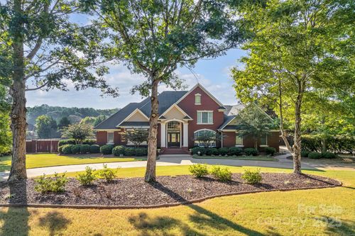 137 Clearcreek Dr, Boiling Springs, SC, 29316-7731 | Card Image