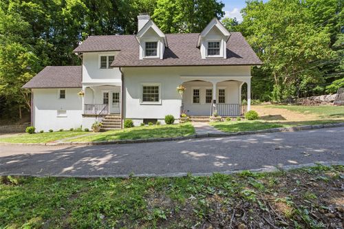40 S Broadway, Greenburgh, NY, 10533 | Card Image