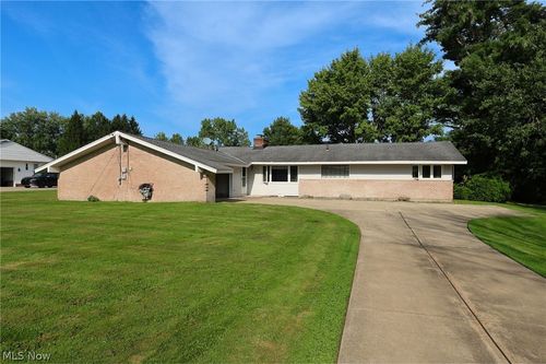 13845 Fox Hills Drive, Novelty, OH, 44072 | Card Image