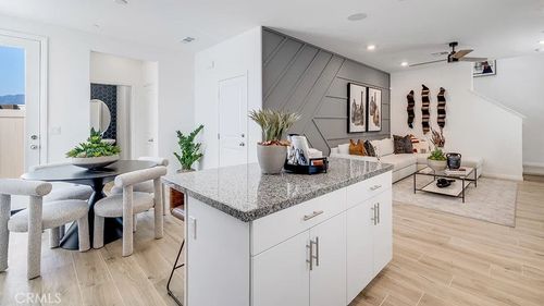 1209 Yeager Ave, Rialto, CA, 92376-2327 | Card Image