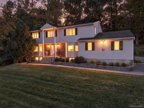 20 Algonquin Cir, Airmont, NY, 10952-5231 | Card Image