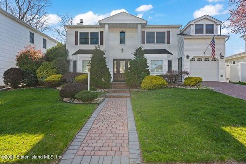152 Carteret St, Staten Island, NY, 10307-1607 | Card Image