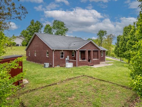 117 Pine Acres Ln, West Liberty, KY, 41472-1284 | Card Image