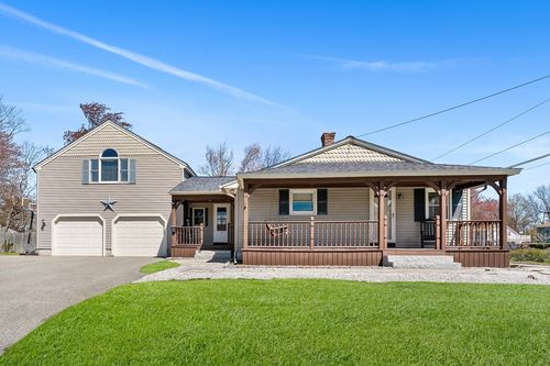 3 Bernadette St, Fitchburg, MA, 01420-4901 | Card Image