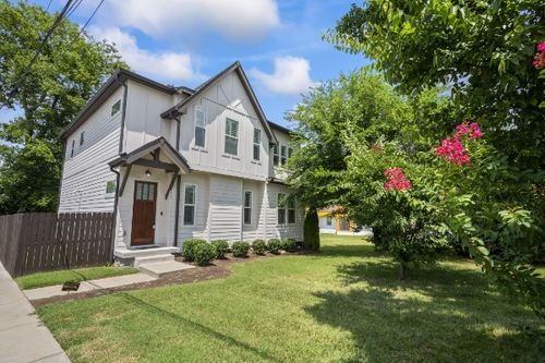 601 40th Ave N, Nashville, TN, 37209-2411 | Card Image