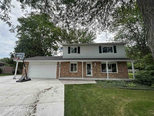 5455 Easy St, Bay City, MI, 48706-3052 | Card Image