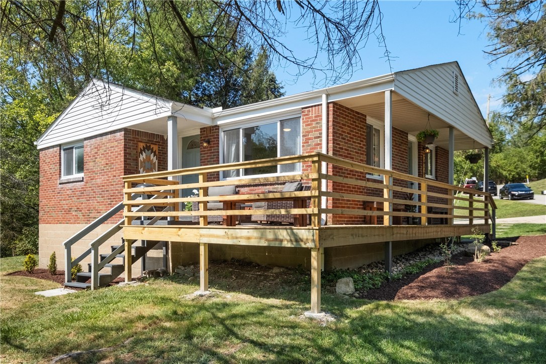 Edgecliff Rd, South Park, PA 15129