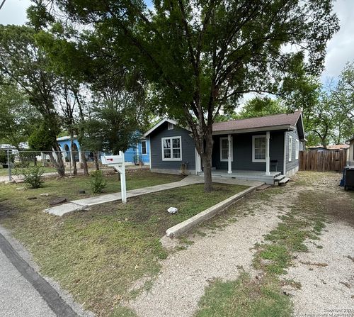 2327 Clower, San Antonio, TX, 78201-3343 | Card Image