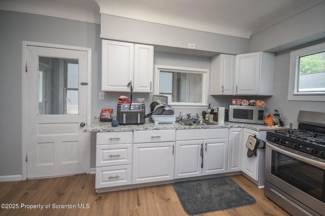 Kitchen | Image 15